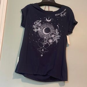 Make your own magic T-shirt